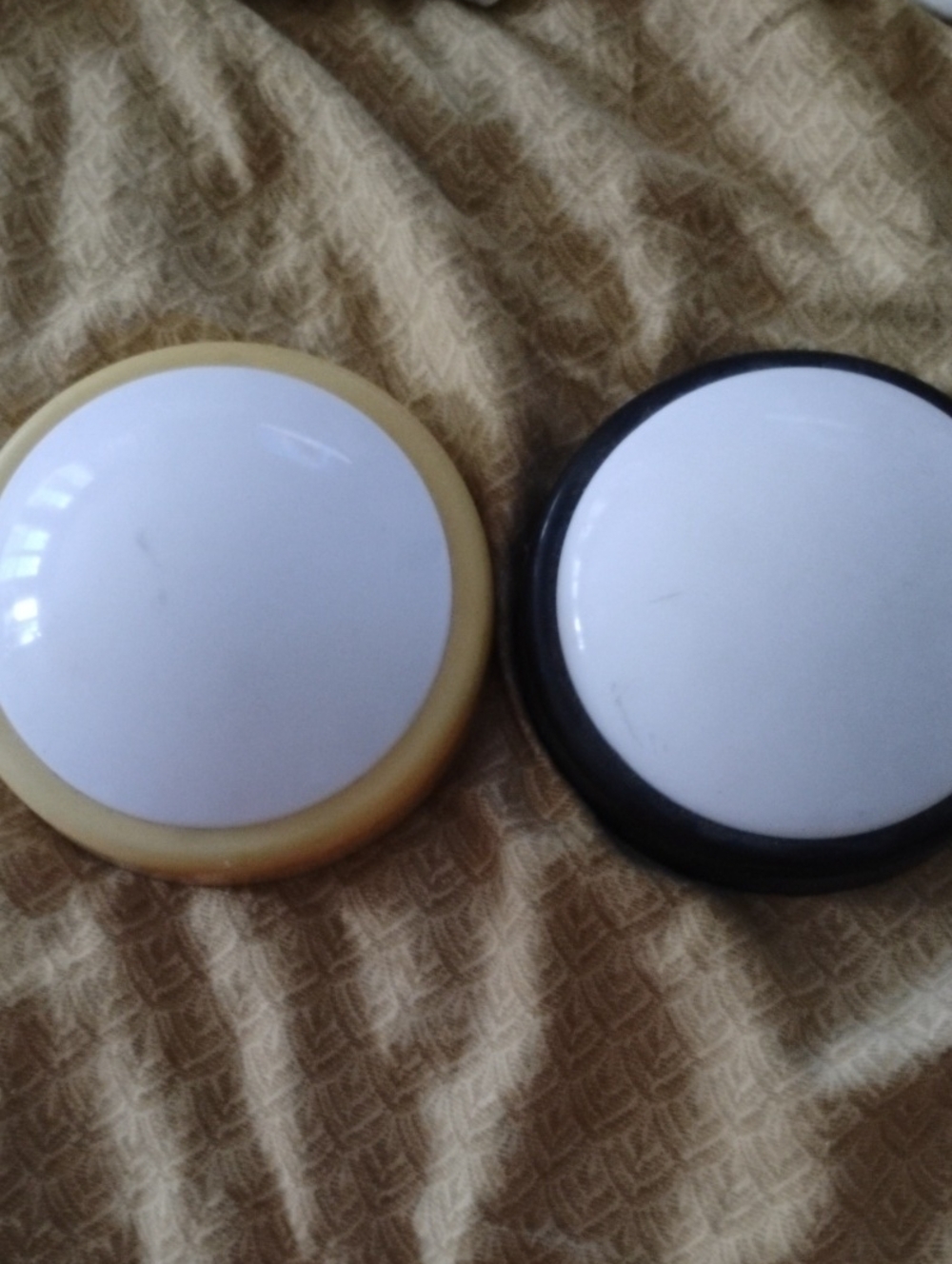 Compact Wireless Touch Battery Operated Light